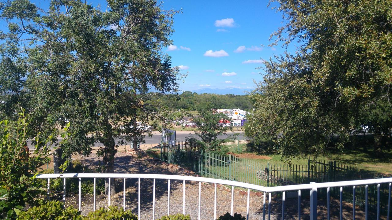 Hoedspruit Hotel Exterior photo